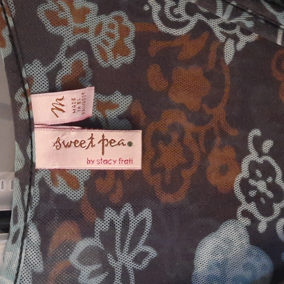 Sheer top - Picture 2 of 3